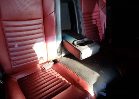 2013 Dodge Challenger R/T z USA, uszkodzony, nr VIN 2C3CDYBT0DH671052